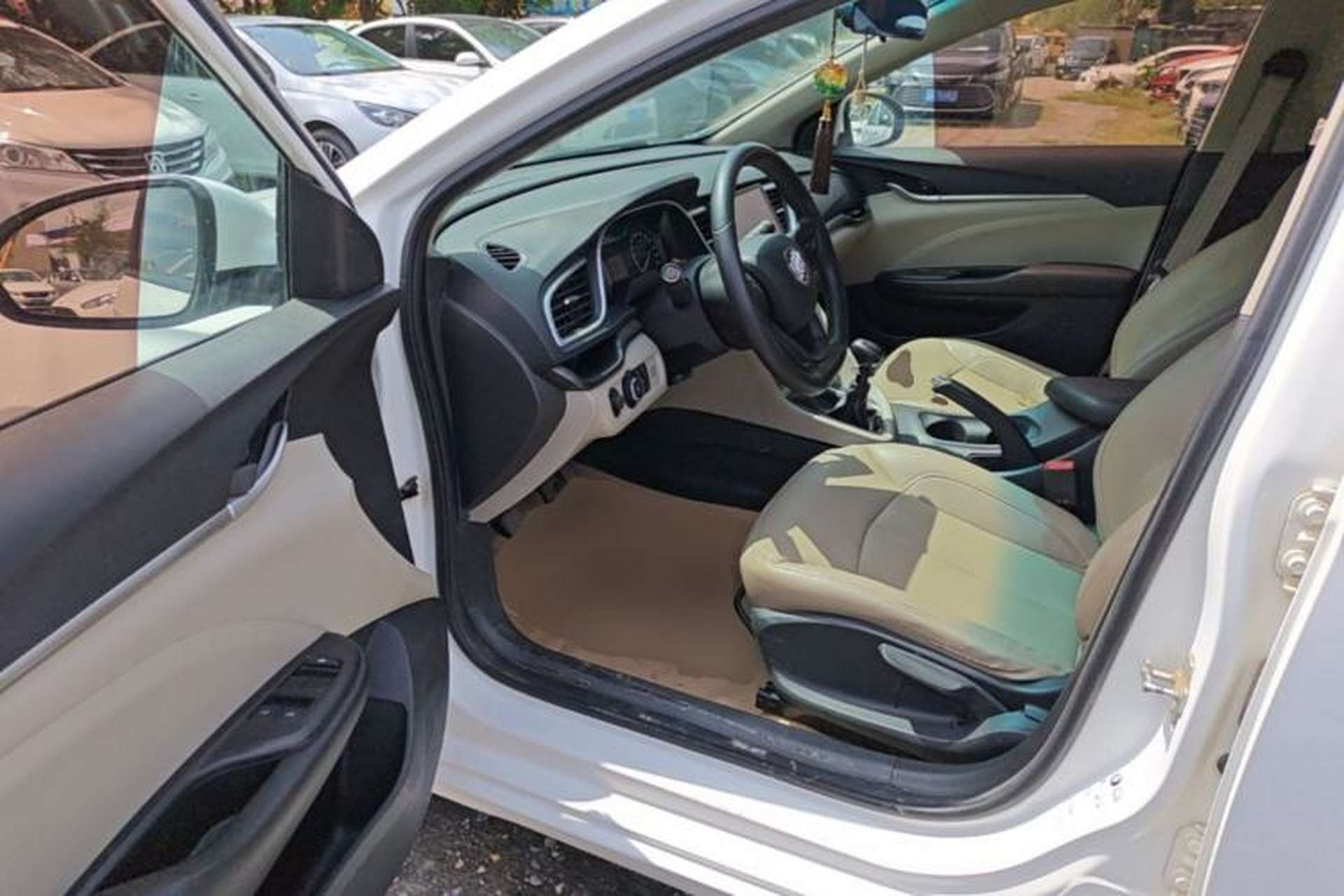 Used Buick GT 2017 15N Manual Entry-Level Trim Driver Seat