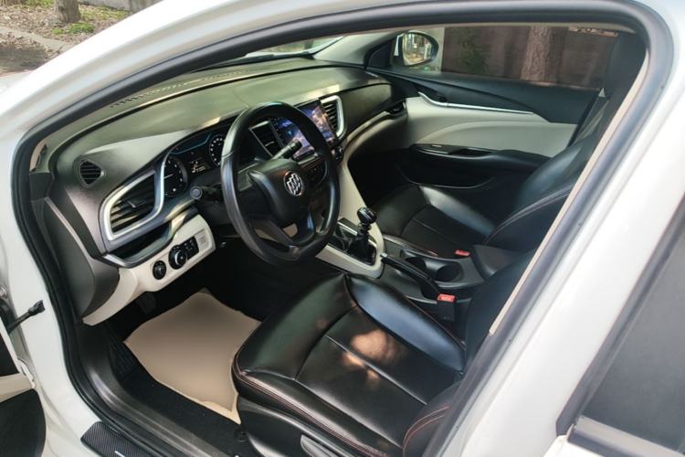 Used Buick GT 2017 15N Manual Entry-Level Trim Driver Seat