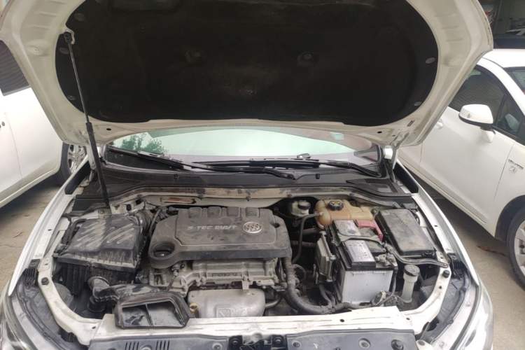 Used Buick GT 2017 15N Automatic Elite Version Engine Bay