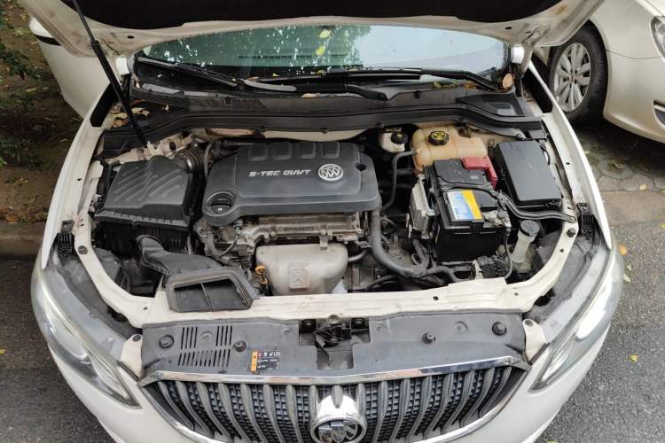 Used Buick GT 2017 15N Automatic Elite Version Engine Bay
