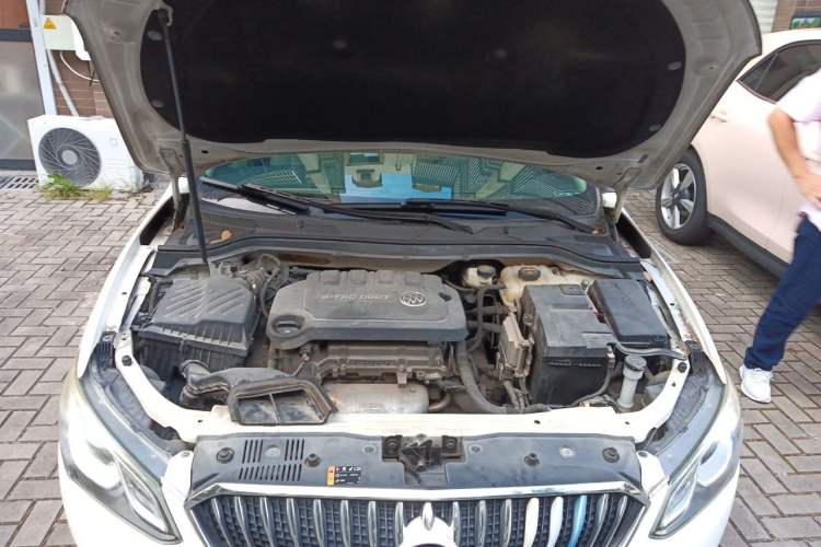 Used Buick GT 2017 15N Automatic Elite Version Engine Bay