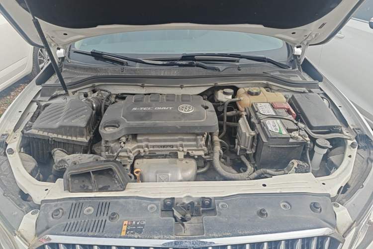 Used Buick GT 2017 15N Automatic Elite Version Engine Bay