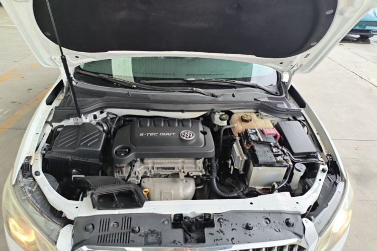 Used Buick GT 2017 15N Manual Elite Version Engine Bay