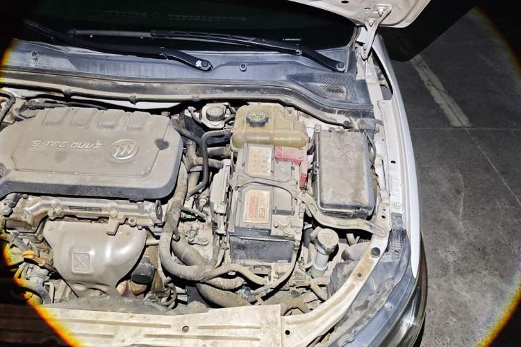 Used Buick GT 2017 15N Automatic Entry-Level Trim Engine Bay Left