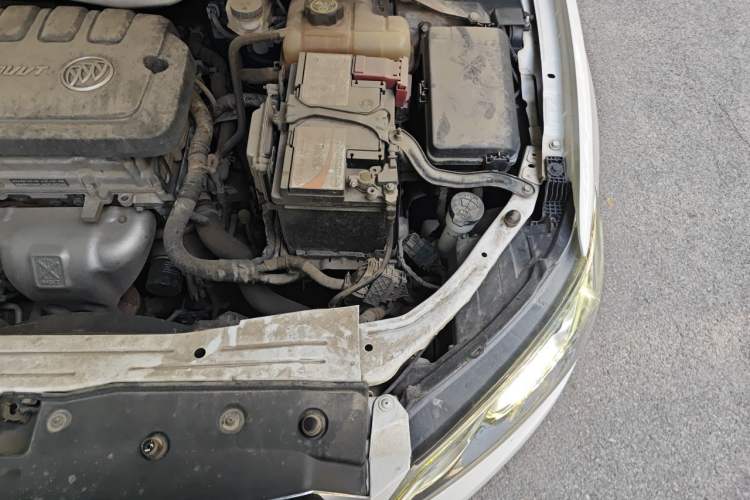 Used Buick GT 2017 15N Manual Entry-Level Trim Engine Bay Left