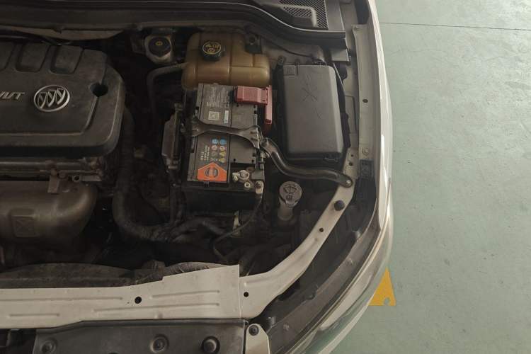 Used Buick GT 2017 15N Automatic Elite Version Engine Bay Left