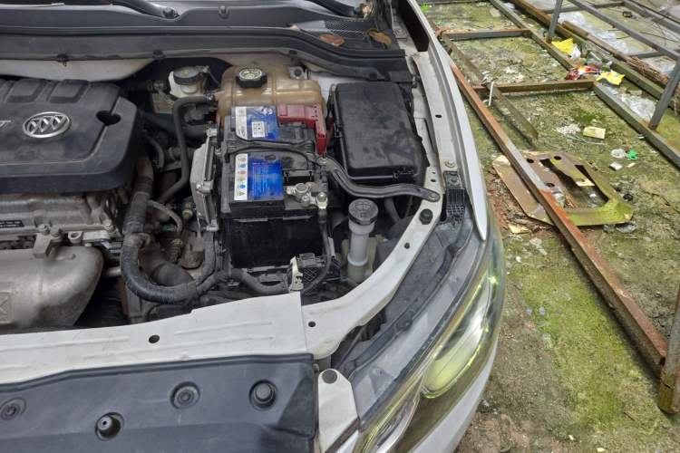 Used Buick GT 2017 15N Automatic Entry-Level Trim Engine Bay Left