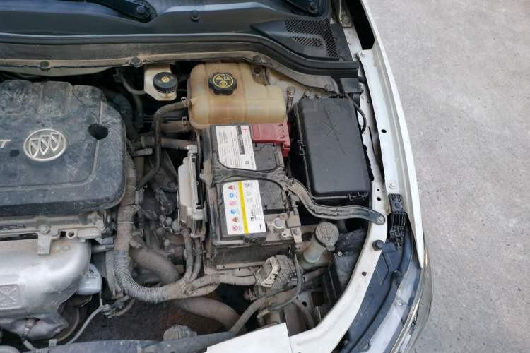 Used Buick GT 2017 15N Manual Entry-Level Trim Engine Bay Left