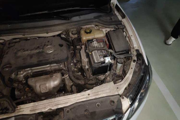 Used Buick GT 2017 15N Automatic Elite Version Engine Bay Left