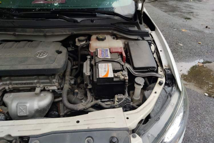 Used Buick GT 2017 15N Automatic Elite Version Engine Bay Left