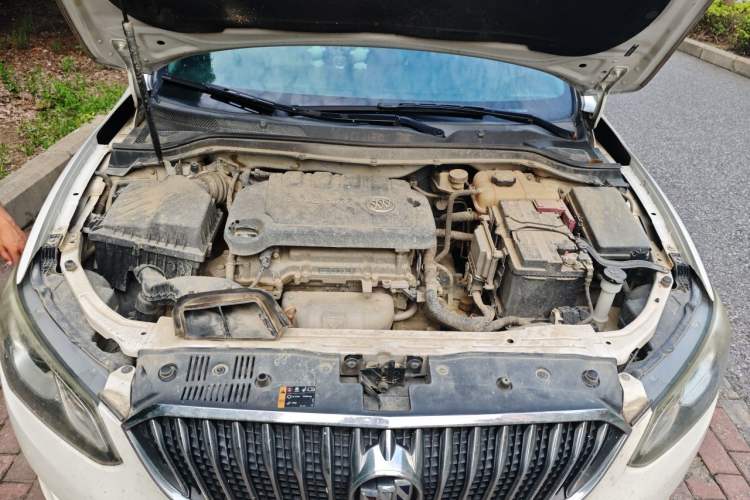 Used Buick GT 2017 15N Automatic Entry-Level Trim Engine Bay
