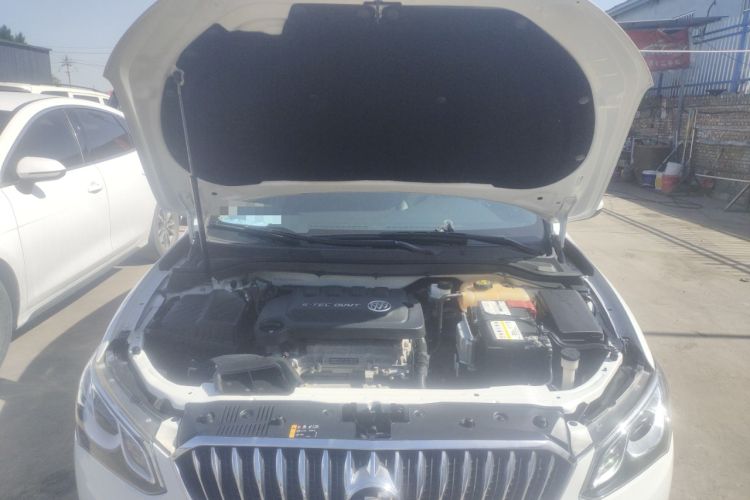 Used Buick GT 2017 15N Manual Entry-Level Trim Engine Bay