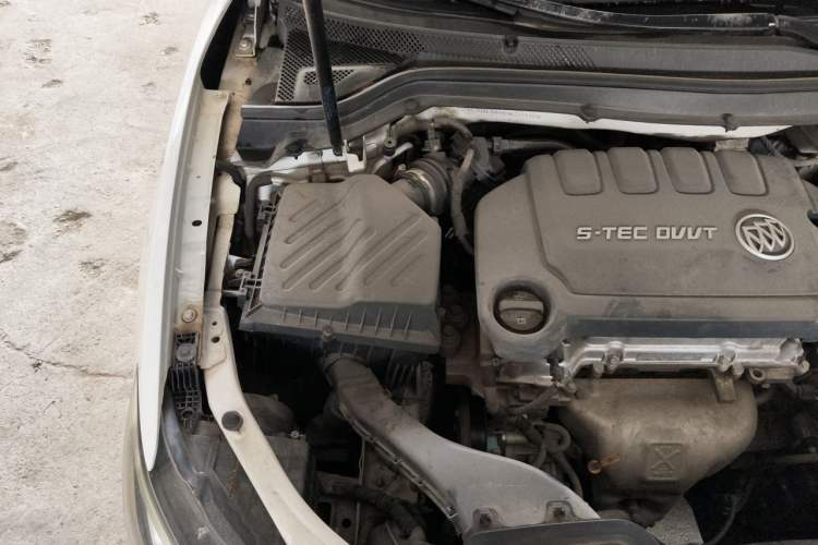 Used Buick GT 2017 15N Automatic Elite Version Engine Bay Right