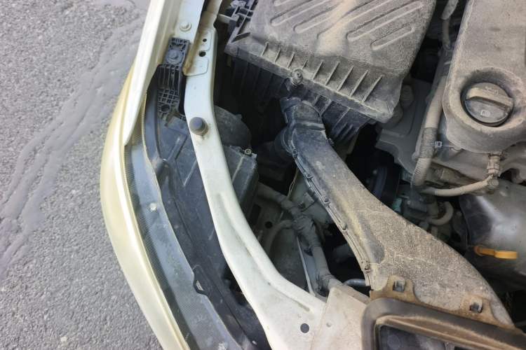 Used Buick GT 2017 15N Automatic Elite Version Engine Bay Right