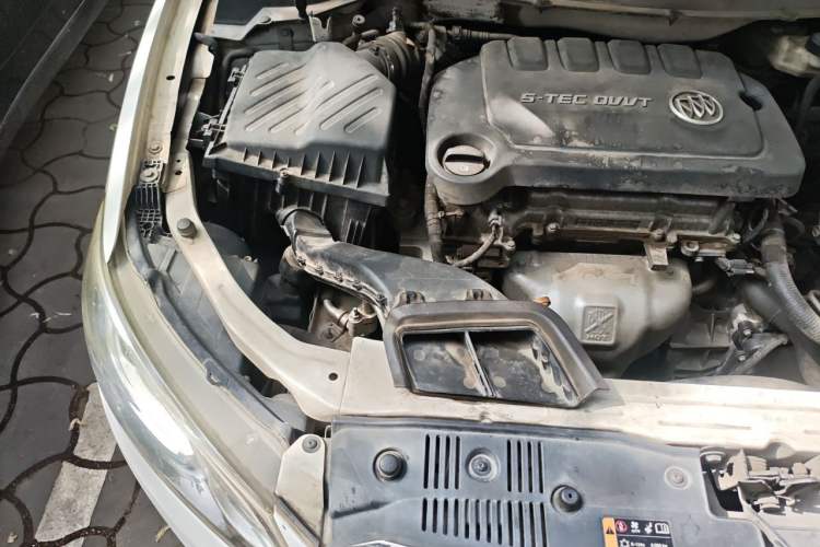 Used Buick GT 2017 15N Automatic Elite Version Engine Bay Right