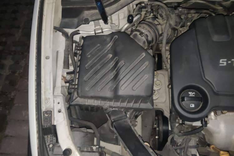 Used Buick GT 2017 15N Automatic Elite Version Engine Bay Right