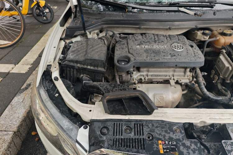 Used Buick GT 2017 15N Automatic Entry-Level Trim Engine Bay Right