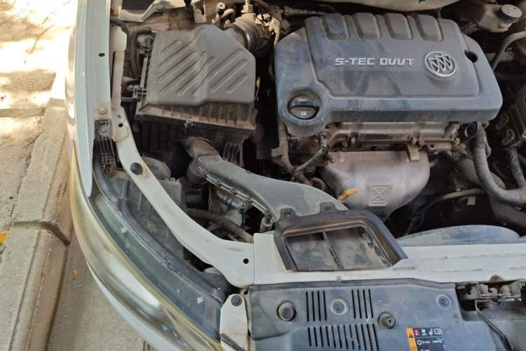 Used Buick GT 2017 15N Automatic Elite Version Engine Bay Right