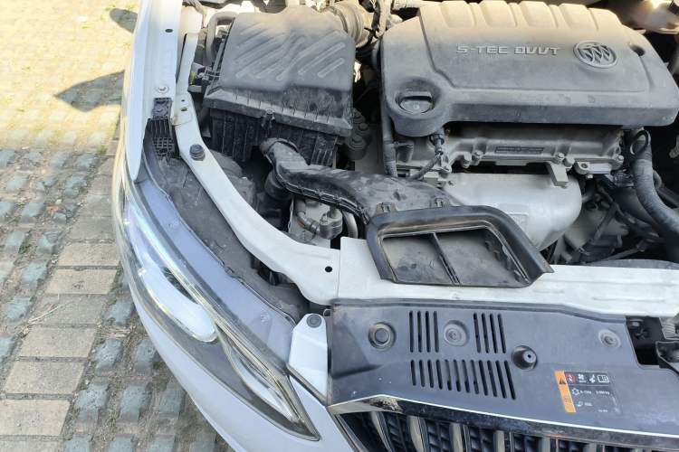 Used Buick GT 2017 15N Manual Elite Version Engine Bay Right