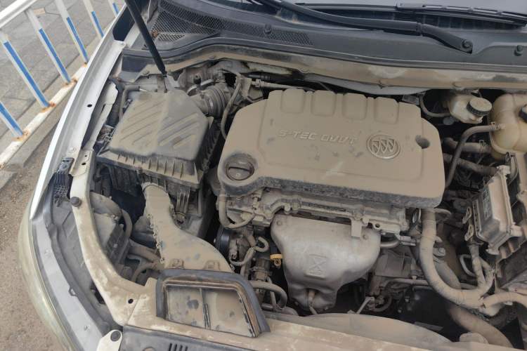 Used Buick GT 2017 15N Automatic Entry-Level Trim Engine Bay Right