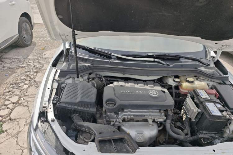 Used Buick GT 2017 15N Manual Elite Version Engine Bay Right