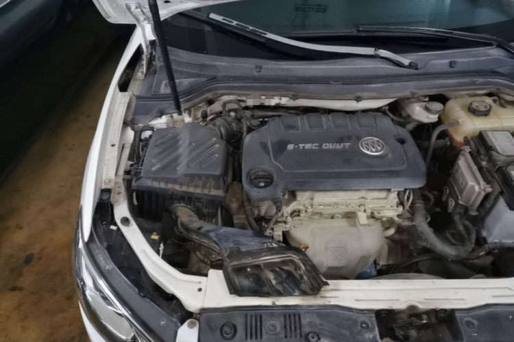 Used Buick GT 2017 15N Automatic Entry-Level Trim Engine Bay Right