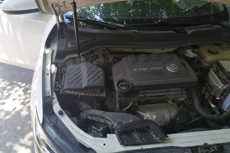 Used Buick GT 2017 15N Automatic Elite Version Engine Bay Right