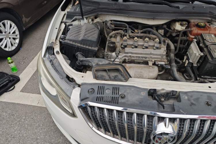 Used Buick GT 2017 15N Automatic Entry-Level Trim Engine Bay Right
