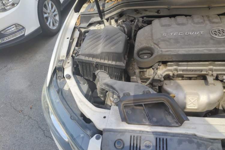 Used Buick GT 2017 15N Manual Elite Version Engine Bay Right