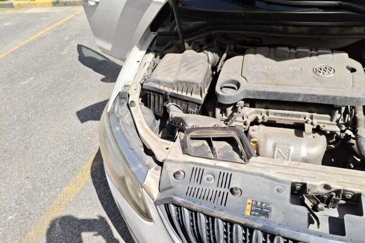 Used Buick GT 2017 15N Automatic Elite Version Engine Bay Right