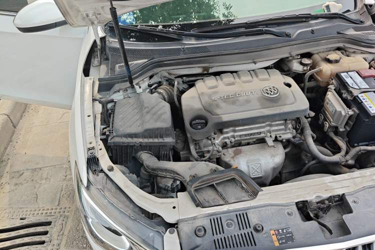 Used Buick GT 2017 15N Automatic Elite Version Engine Bay Right
