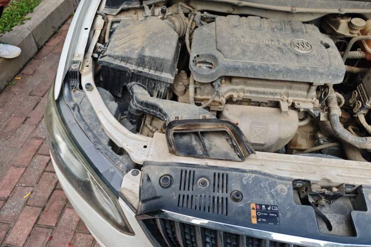 Used Buick GT 2017 15N Automatic Entry-Level Trim Engine Bay Right