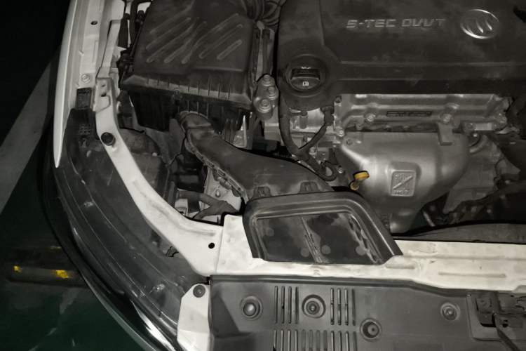 Used Buick GT 2017 15N Automatic Entry-Level Trim Engine Bay Right