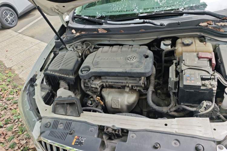Used Buick GT 2017 15N Automatic Entry-Level Trim Engine Bay Right