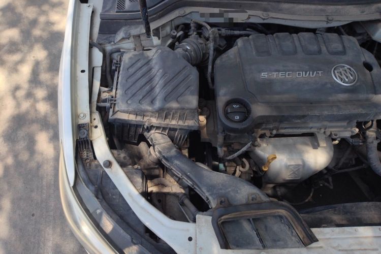 Used Buick GT 2017 15N Manual Elite Version Engine Bay Right