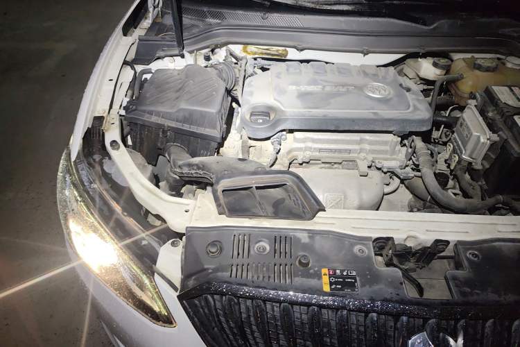 Used Buick GT 2017 15N Automatic Elite Version Engine Bay Right