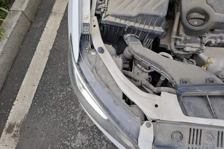Used Buick GT 2017 15N Automatic Entry-Level Trim Engine Bay Right