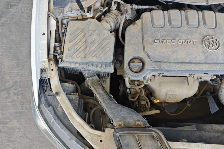 Used Buick GT 2017 15N Manual Entry-Level Trim Engine Bay Right