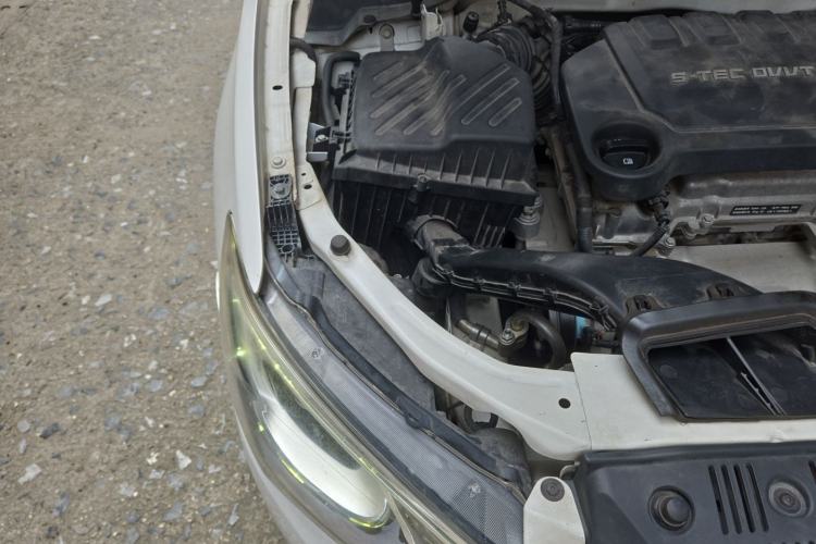 Used Buick GT 2017 15N Automatic Entry-Level Trim Engine Bay Right