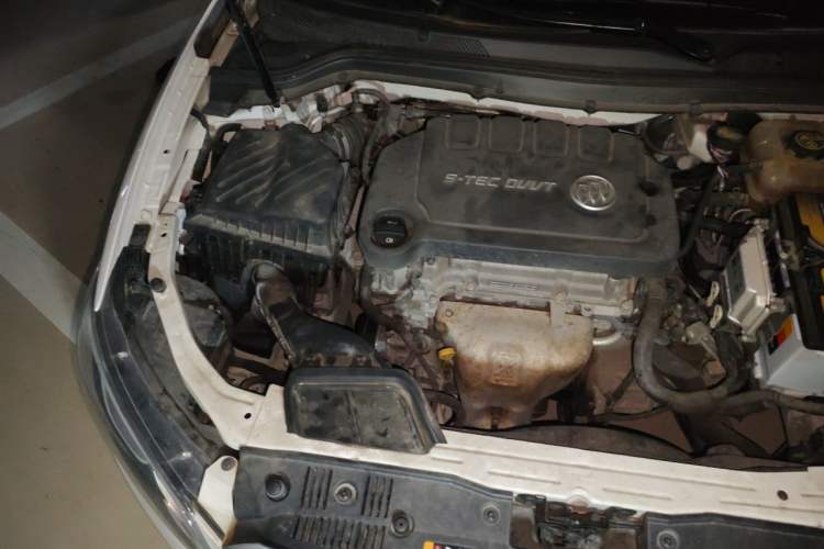 Used Buick GT 2017 15N Manual Entry-Level Trim Engine Bay Right