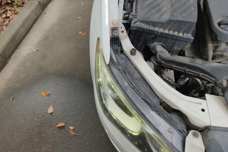 Used Buick GT 2017 15N Automatic Entry-Level Trim Engine Bay Right