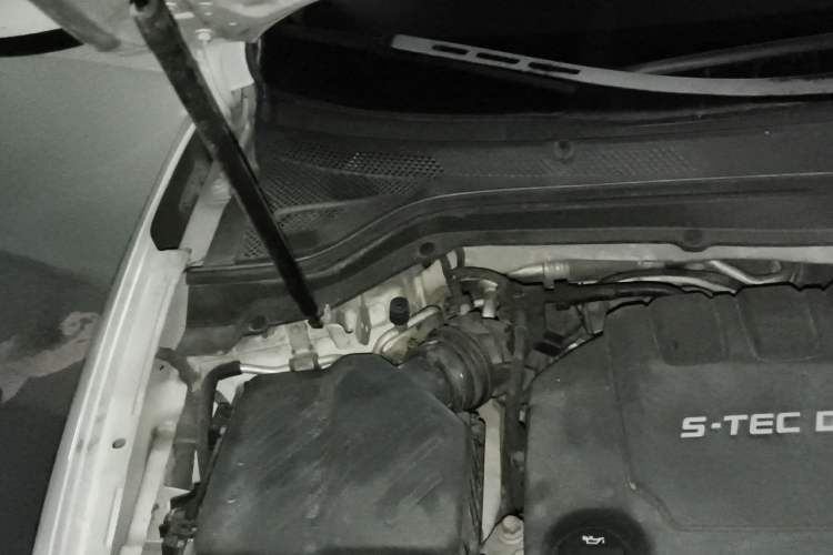 Used Buick GT 2017 15N Automatic Deluxe Edition Engine Bay Right
