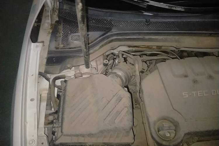 Used Buick GT 2017 15N Automatic Entry-Level Trim Engine Bay Right
