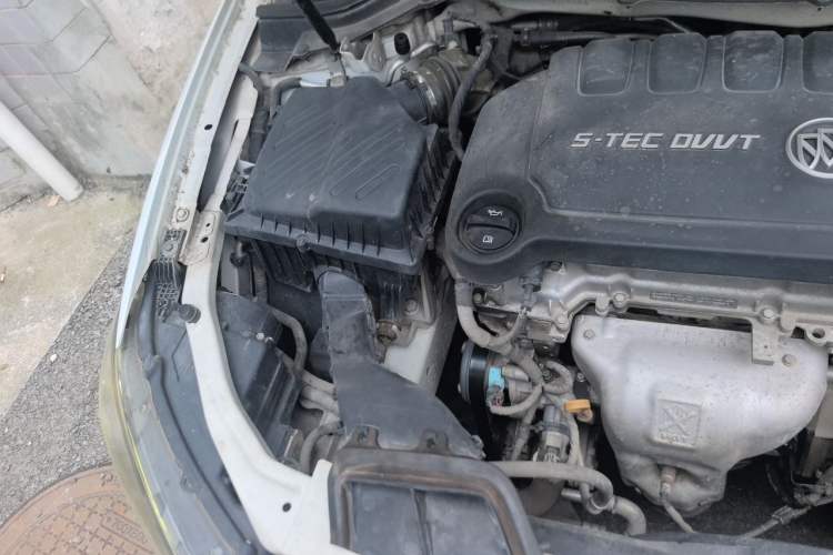 Used Buick GT 2017 15N Automatic Entry-Level Trim Engine Bay Right