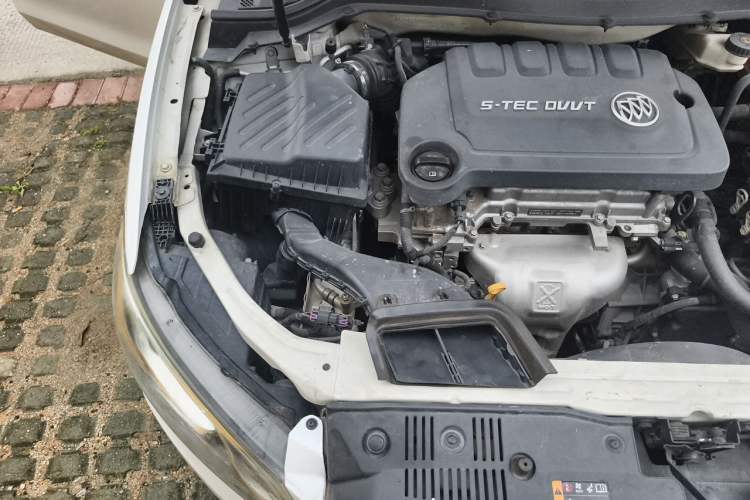Used Buick GT 2017 15N Automatic Elite Version Engine Bay Right
