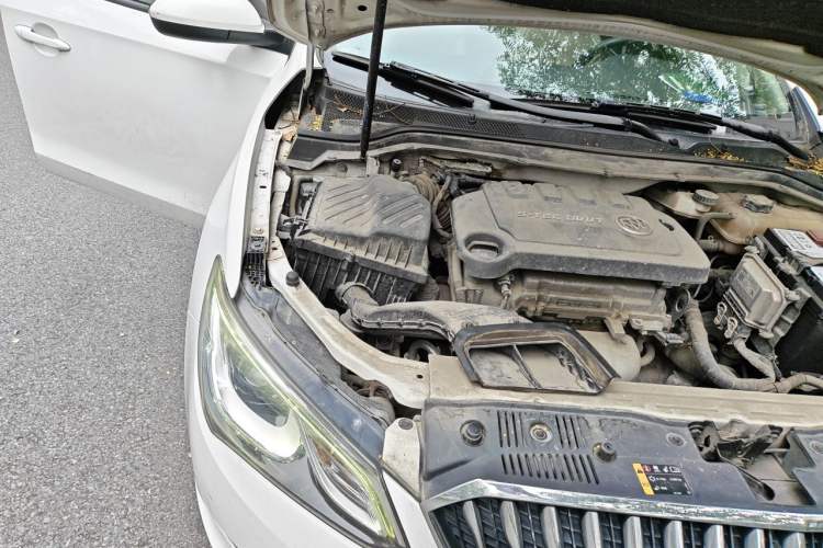 Used Buick GT 2017 15N Automatic Elite Version Engine Bay Right