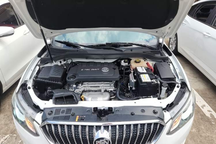 Used Buick GT 2017 15N Manual Elite Version Engine Bay