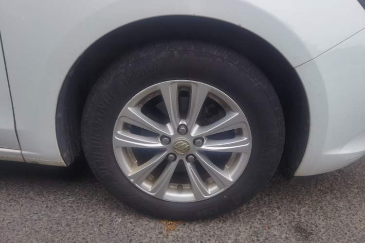Used Buick GT 2017 15N Automatic Entry-Level Trim Exterior 1