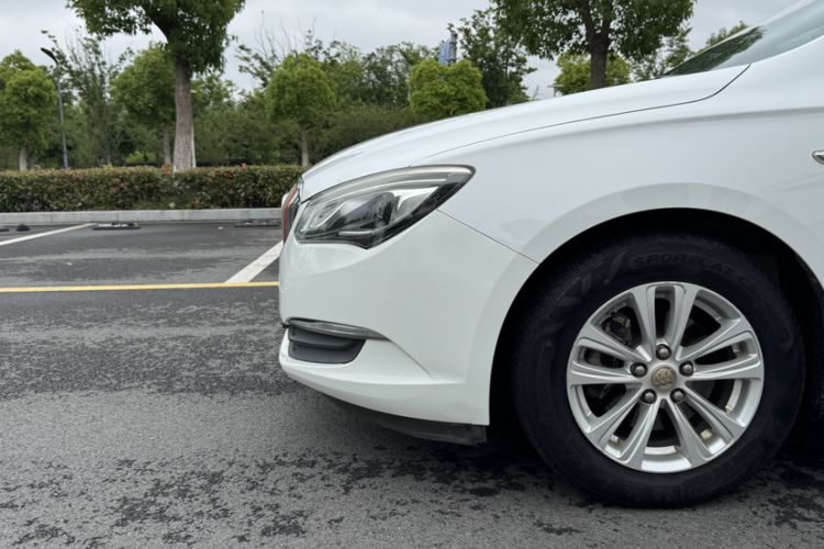Used Buick GT 2017 15N Automatic Entry-Level Trim Exterior 10