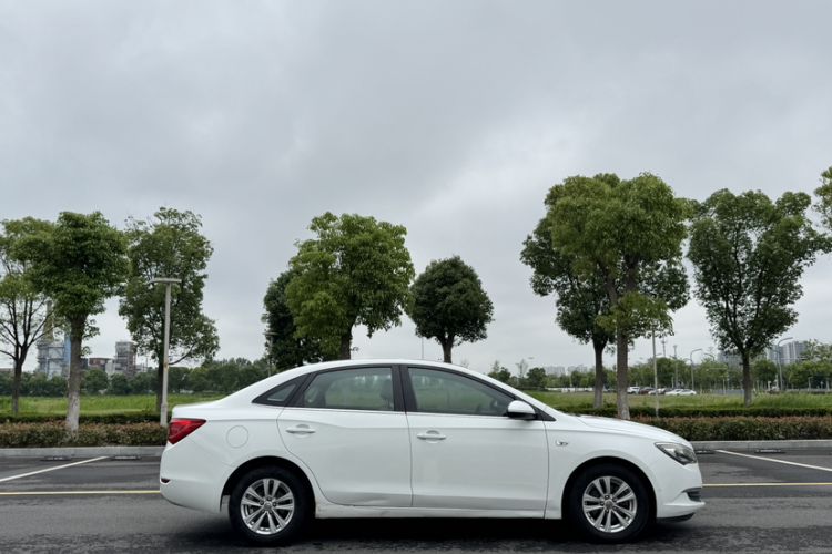 Used Buick GT 2017 15N Automatic Entry-Level Trim Exterior 12